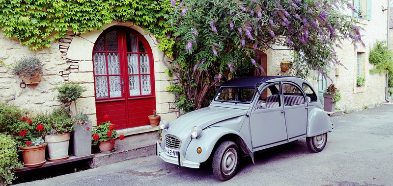 Lois Pryce’s French 2CV adventure