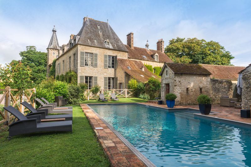 Quintessential châteaux under £150