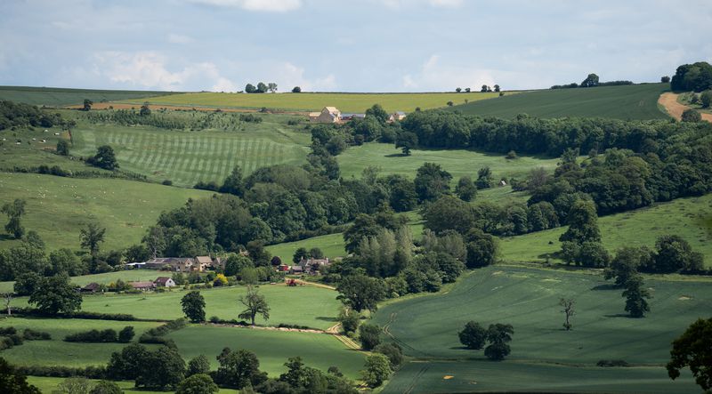 Slow Guide to the Cotswolds