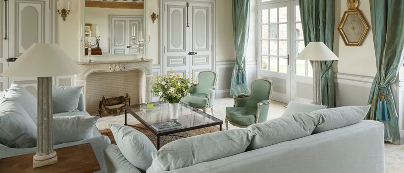 Beauty, history, fraternity – the organisation preserving France