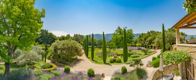 Get inspired by these beautiful French gardens